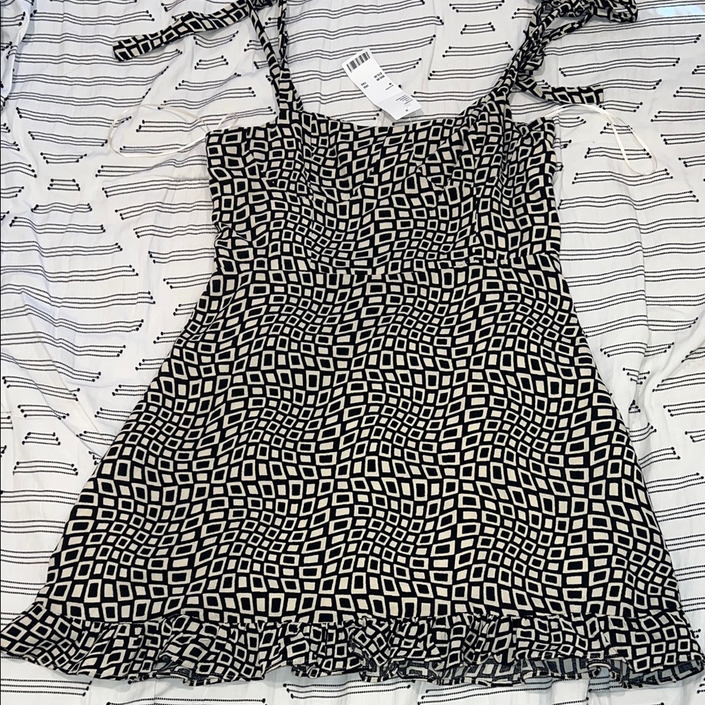NWT UO Black and Cream Geometric Ruffle Hem Mini Dress